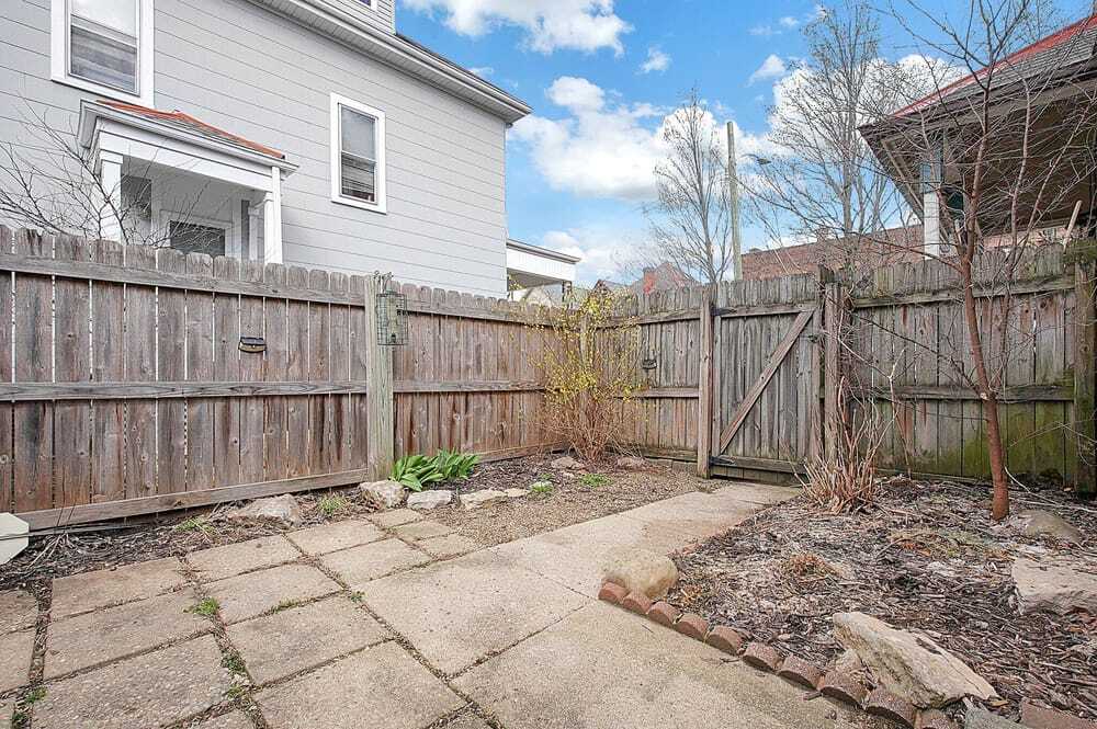 Spacious backyard - 328 W 1st Ave