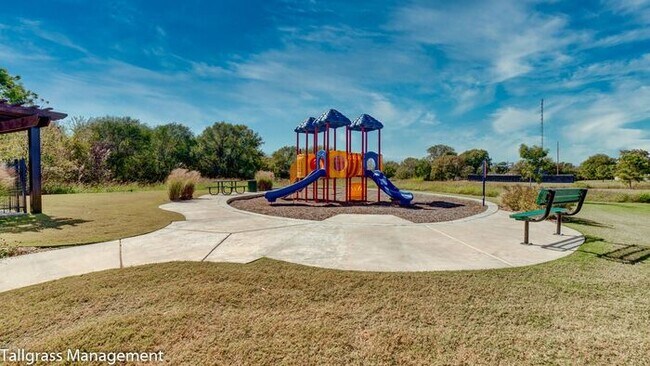 Building Photo - Pool + Park Community! 3/2/2 Plus Office!