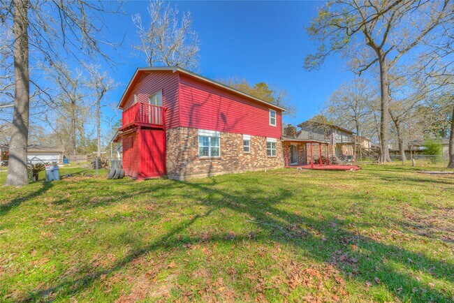 Building Photo - 25634 Chestnut Ln