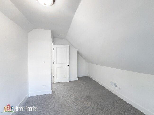 Building Photo - 2129 N Bingham St