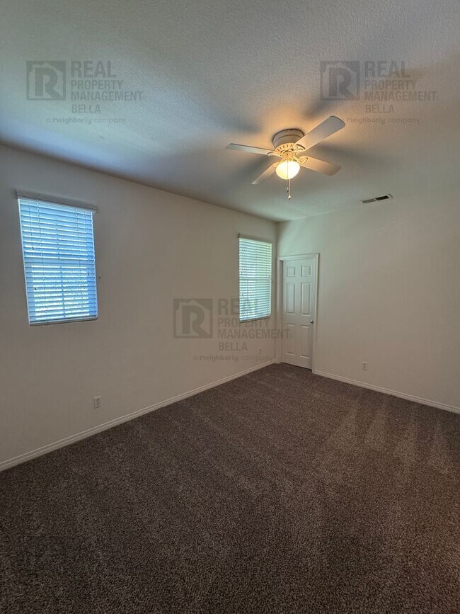 Building Photo - 34574 Black Cherry St