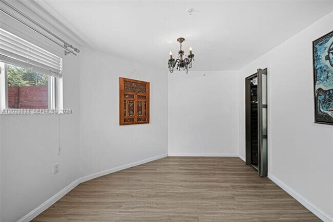 Building Photo - 7728 Collins Ave