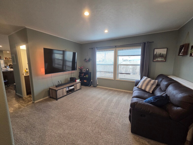 Building Photo - 4017 State Hwy 284