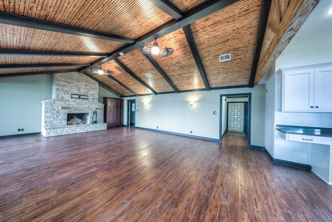 Building Photo - 10725 Joann St