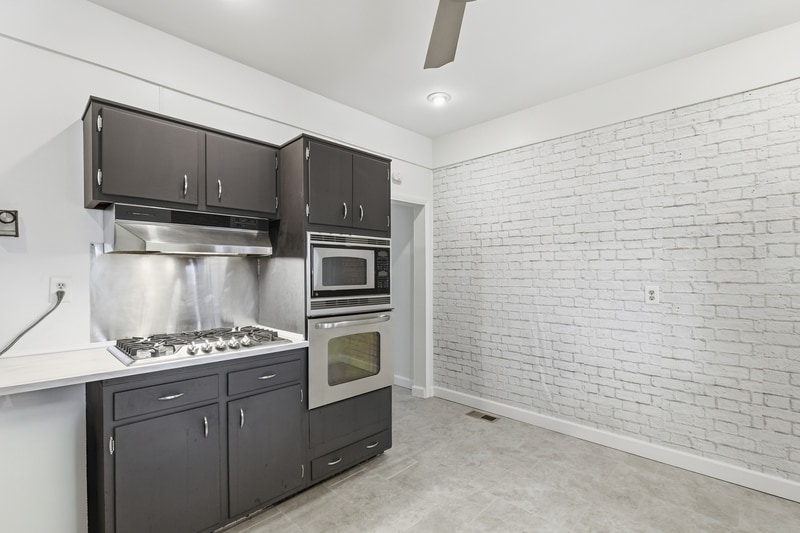 Building Photo - 2812 Clifton Ave