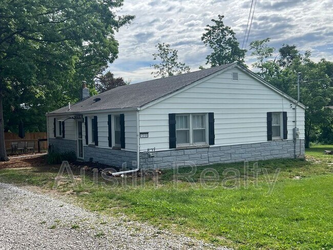Building Photo - 13166 East Ln