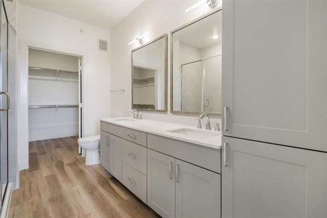 Building Photo - 405 N Ewing Ave