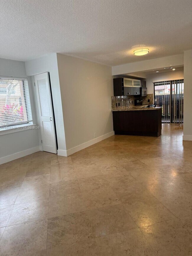 Building Photo - 118 Wimbledon Lakes Dr