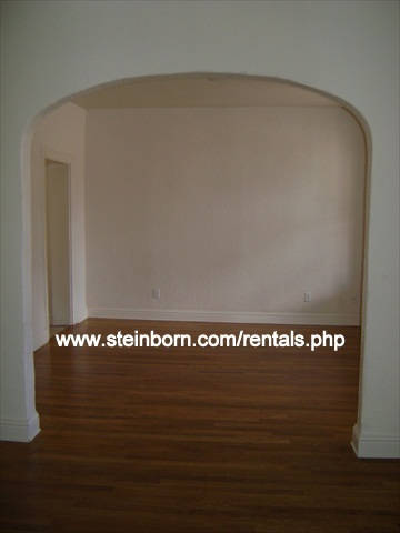 Building Photo - Nice Home in Historic Downtown with Shared...