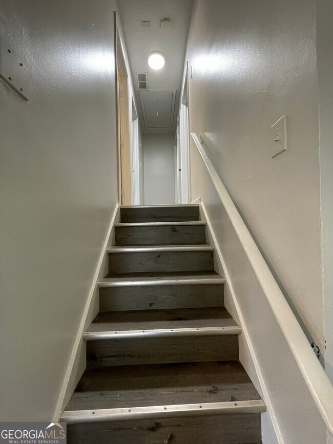 Building Photo - 1088 Riva Ridge Dr NW