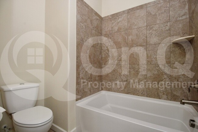 Building Photo - 4984 S Leisure Way