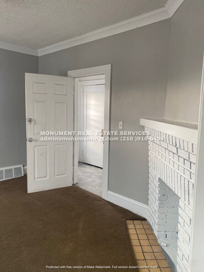 Building Photo - 3618 Menlo Road