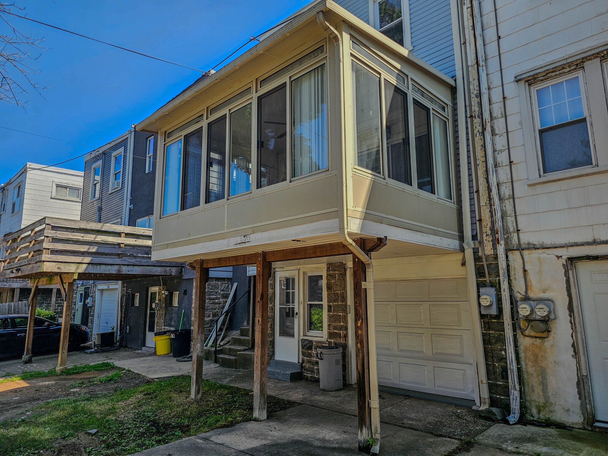 Building Photo - 740 Church Ln