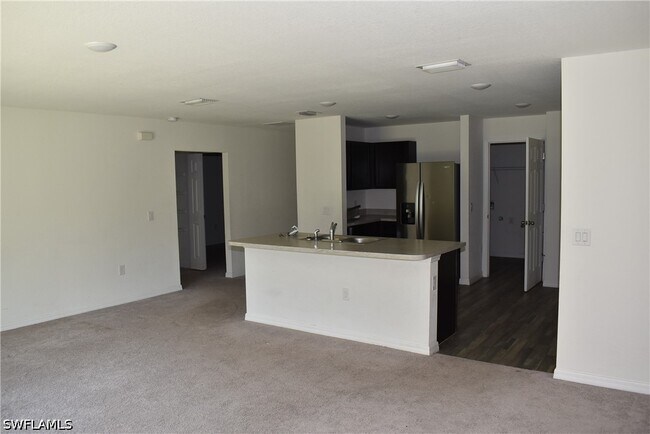 Building Photo - 4795 Lacoco St