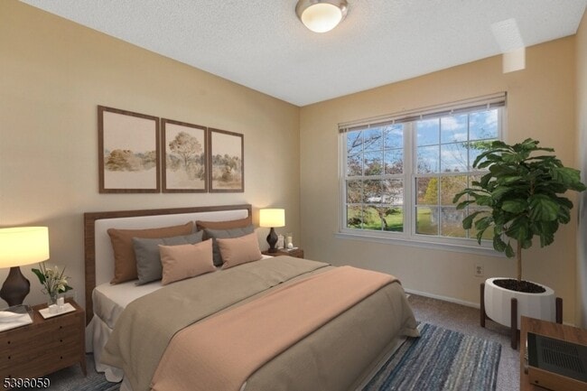 Building Photo - 604 Brokaw Ct