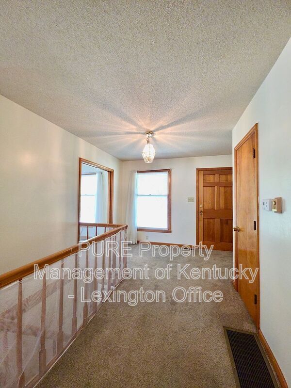Building Photo - 3449 Colonel Rd