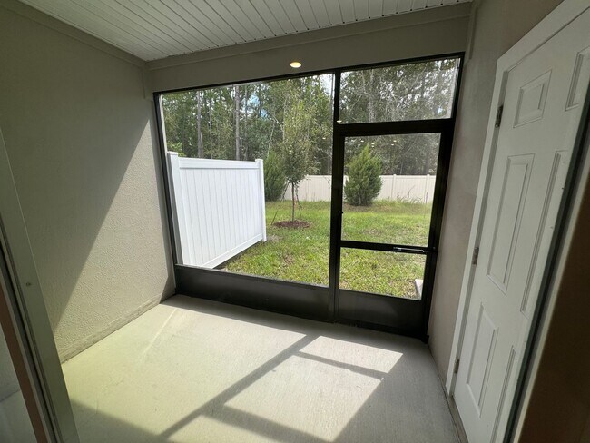 Building Photo - 2/2.5 New Townhome Available