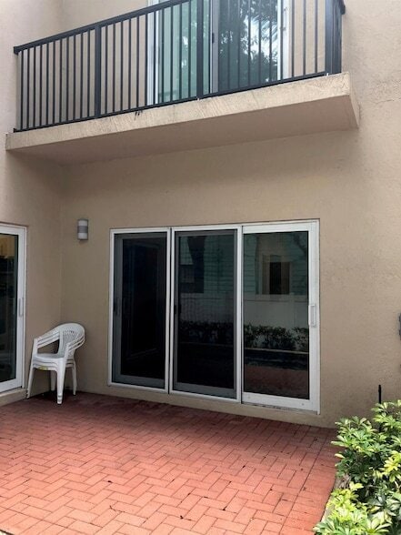 Building Photo - 2362 SW 18th Ave