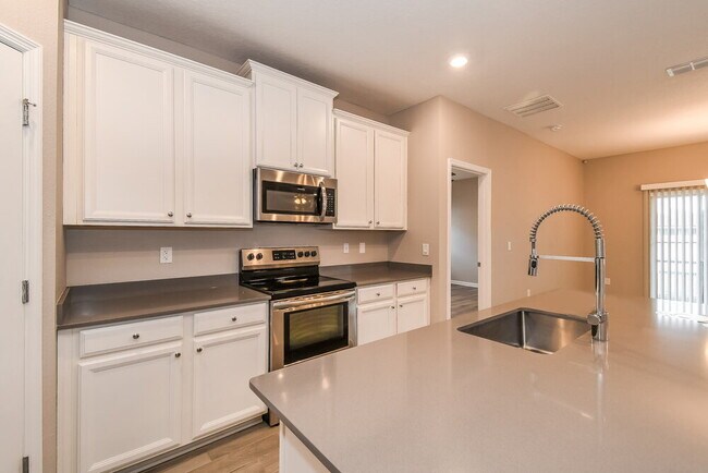 Building Photo - 7049 Bowers Creek Dr