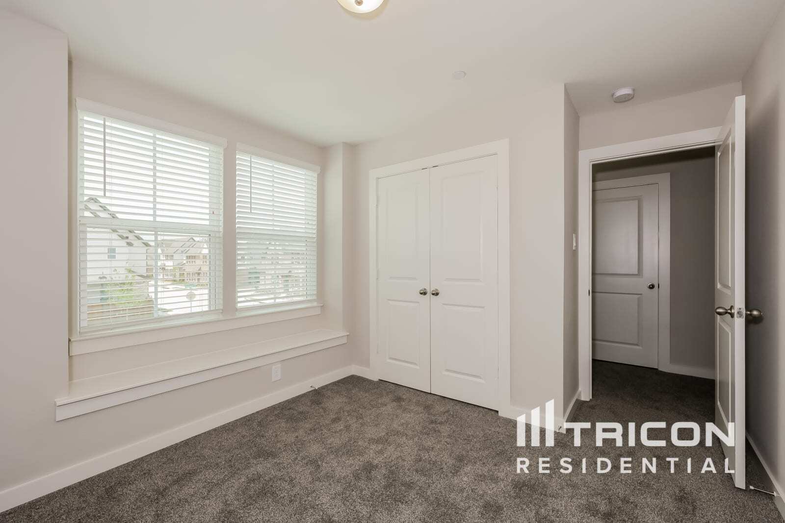 Building Photo - 202 Hardwick Dr