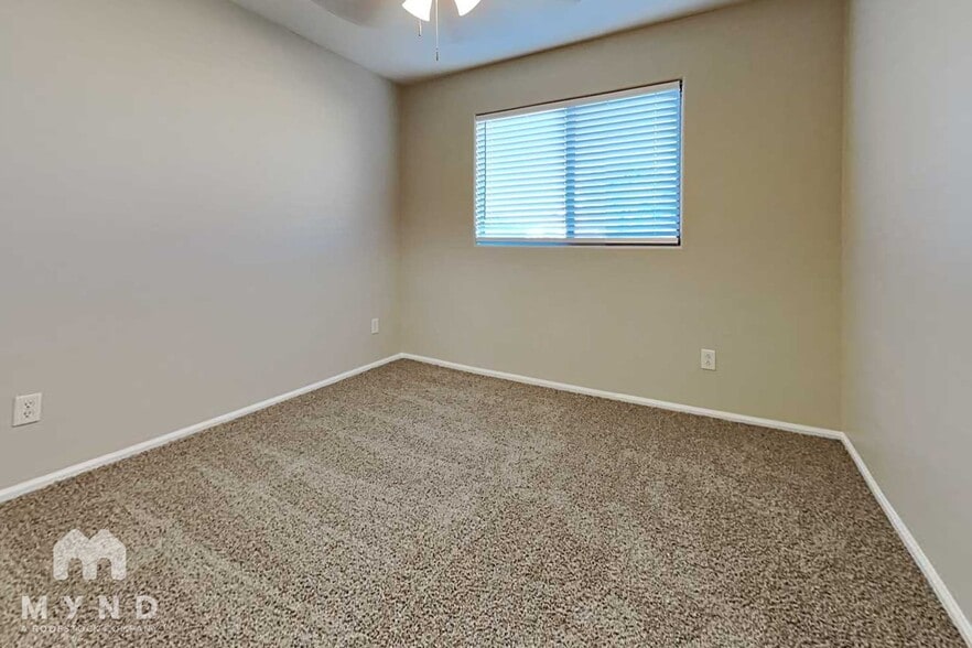 Building Photo - 28504 N Dolomite Ln