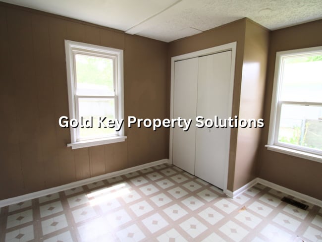 Building Photo - !!COMING SOON!! 2 Bed and 1 Bath Home For ...