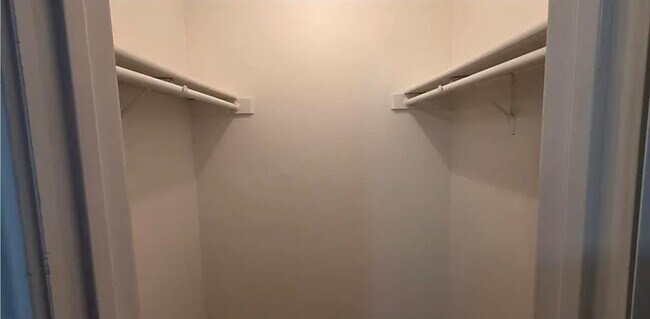 Building Photo - 1300 Tuffit Ln