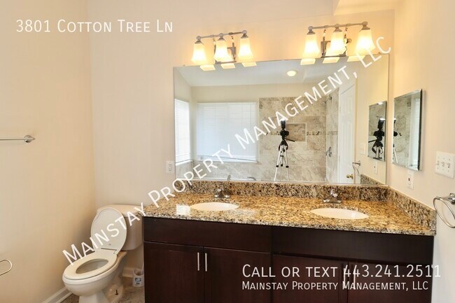 Building Photo - Beautiful 5 Bedroom SFH in Family Friendly...