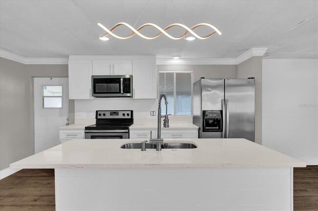Building Photo - 947 Marcy Dr