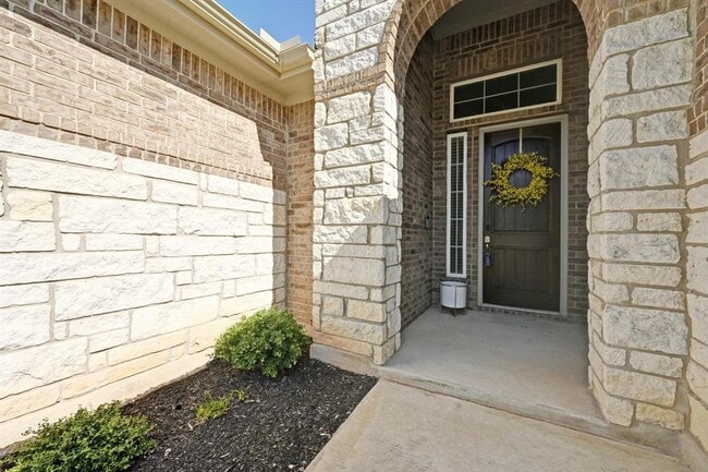 Building Photo - 475 Gamble Dr