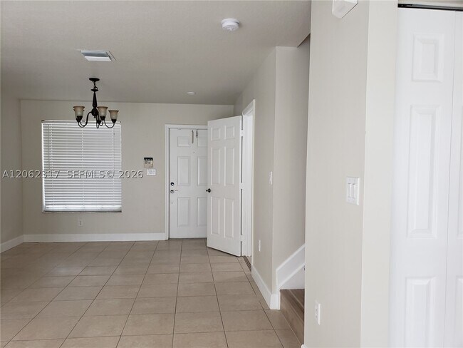 Building Photo - 2201 NW 170th Ave