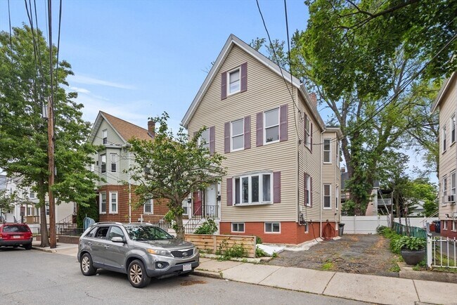 Building Photo - 91 Flint St