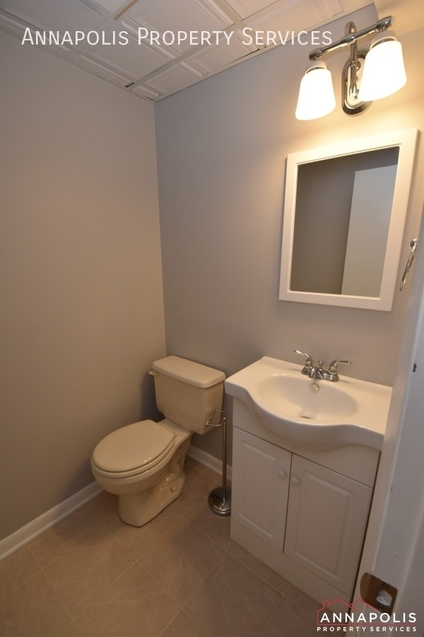 Building Photo - 541 Bay Dale Ct