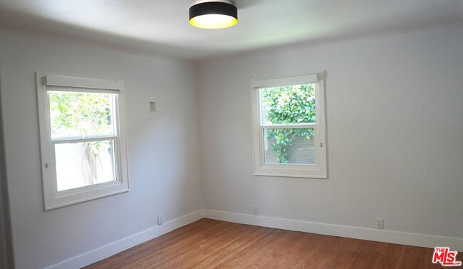 Building Photo - 5958 Overhill Dr
