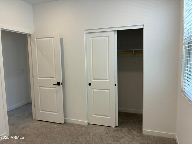 Building Photo - 16878 W Diana Ave