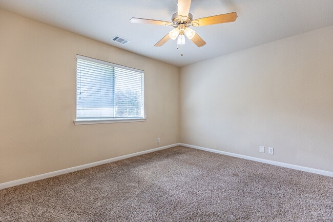 Building Photo - 630 Hookberry Trail