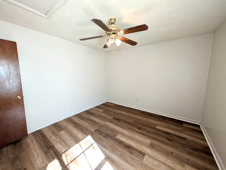 Building Photo - 1736 Augustine Pl