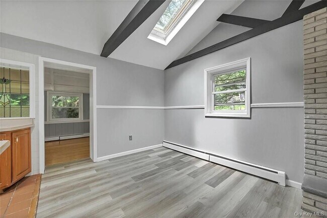 Building Photo - 35 Peddler Hill Rd