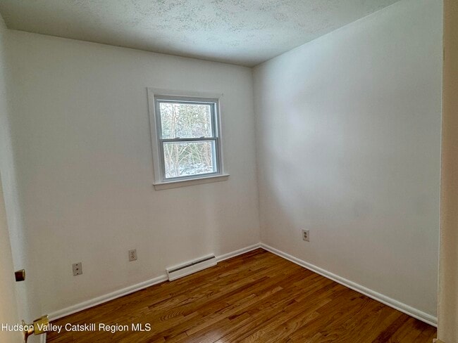 Building Photo - 18 Cherry Hill Rd