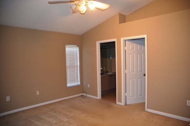 Building Photo - Nice 3/2 House w/2-Car Garage South of Dow...