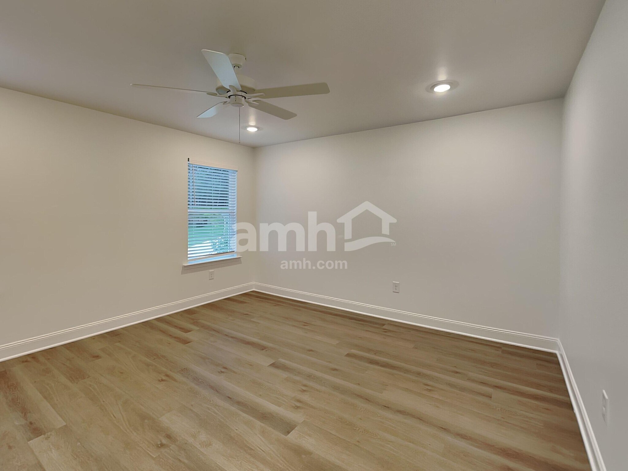 Building Photo - 1578 Aquamarine Dr