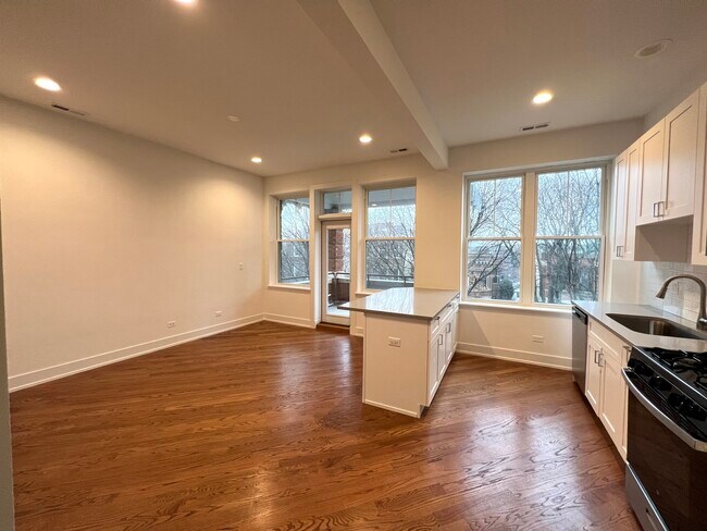 Building Photo - 2205 W Iowa St