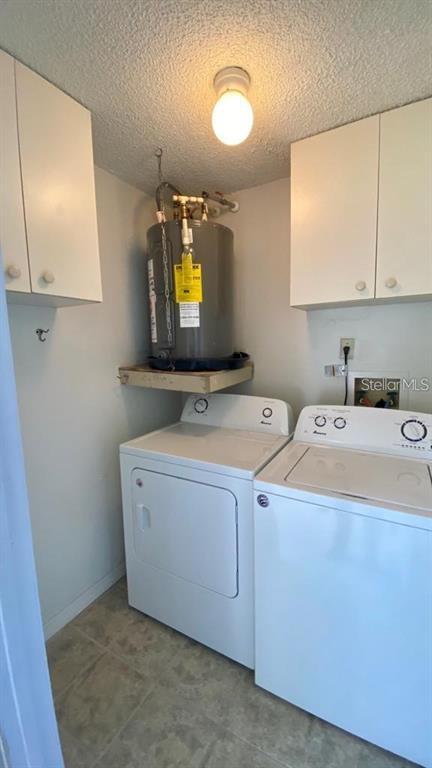 Building Photo - 2446 Oak Park Way