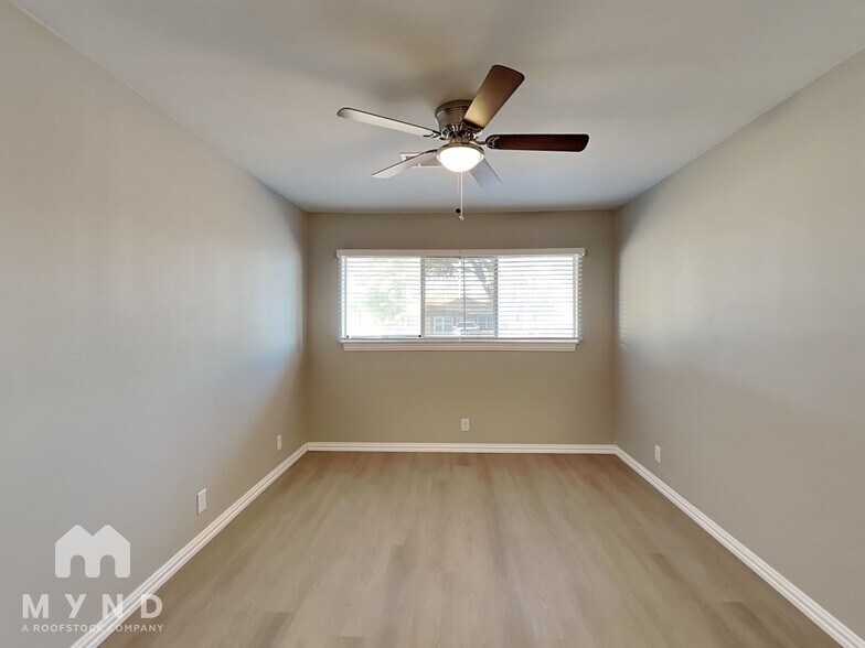 Building Photo - 2728 Rolinda Dr