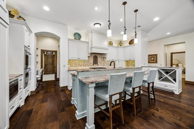 Building Photo - 4501 Spanish Oaks Club Blvd