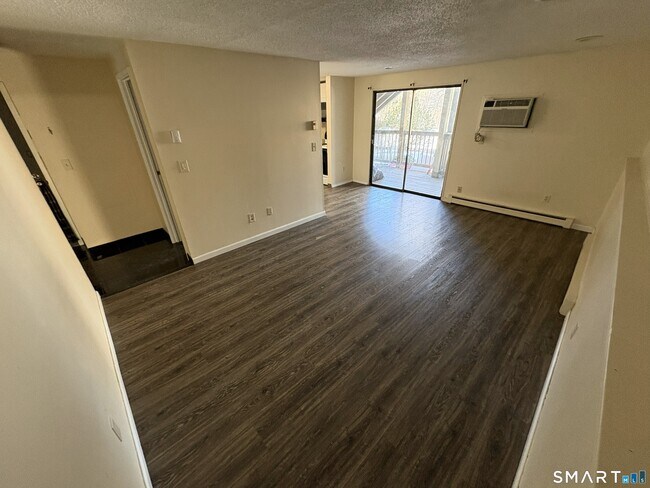 Building Photo - 20 Burgundy Hill Ln