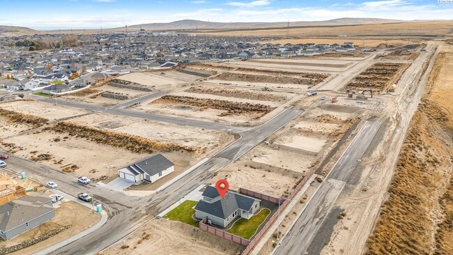 Building Photo - Beautiful brand new rental