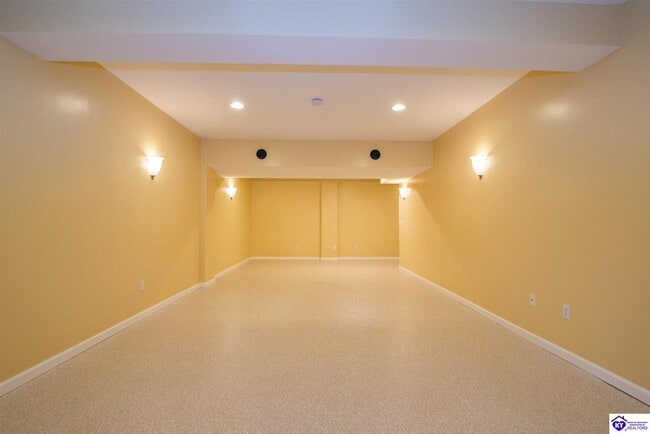 Building Photo - 243 Emmaus Cir