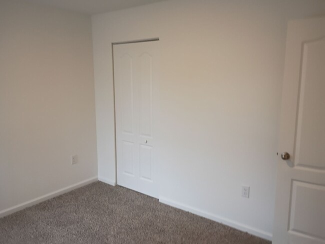 Building Photo - 5659 Ansley St