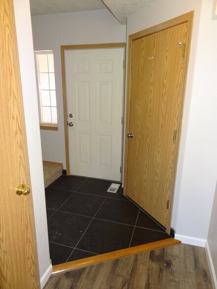 Building Photo - 104 Rice Ln